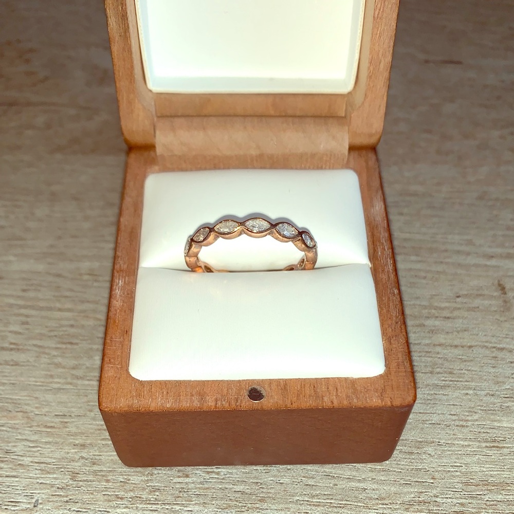 BOGO 💍Beautiful Rose Gold & Gem Ring💍